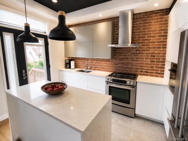  2 BR,  1.00 BTH &nbsp;Other style home in Ridgewood