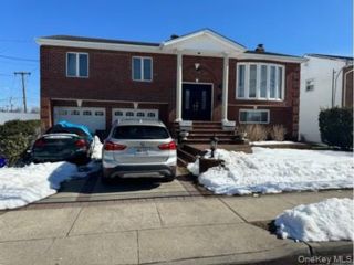  4 BR,  3.00 BTH &nbsp;Hi ranch style home in Baldwin