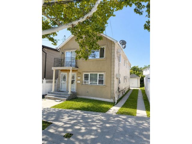  6 BR,  4.00 BTH &nbsp;Modern style home in Springfield Gardens