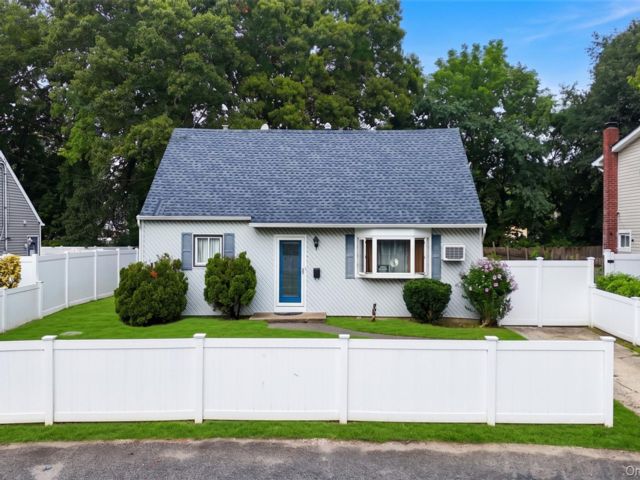  4 BR,  2.00 BTH &nbsp;A-frame style home in Wyandanch