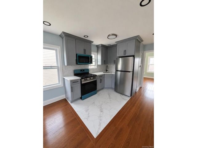  4 BR,  2.00 BTH &nbsp;Other style home in Queens Village