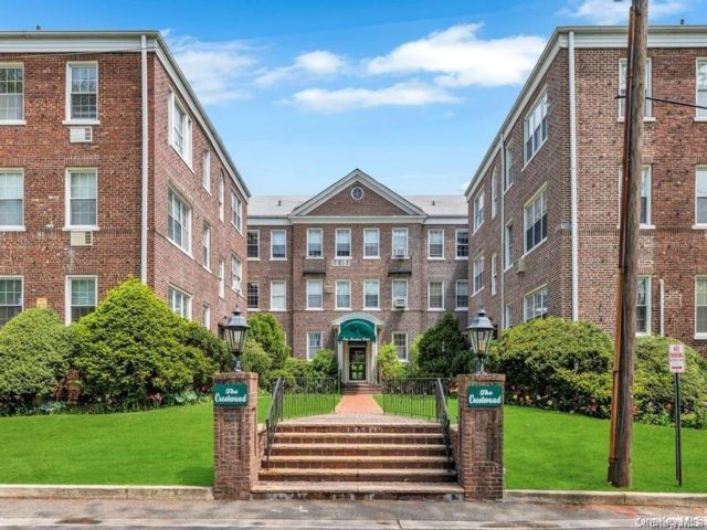  2 BR,  1.00 BTH &nbsp;Other style home in Woodmere