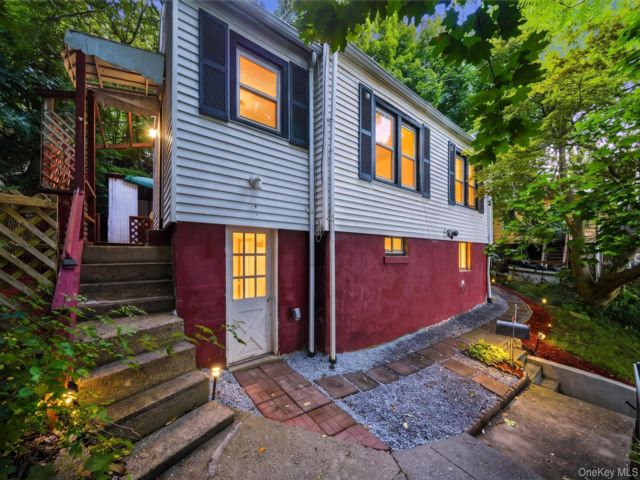  2 BR,  1.00 BTH &nbsp;Ranch style home in Peekskill