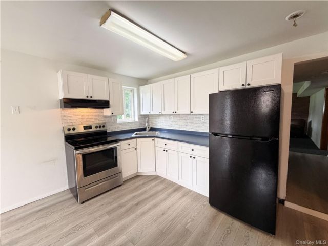  2 BR,  1.00 BTH &nbsp;Hi ranch style home in Islip Terrace