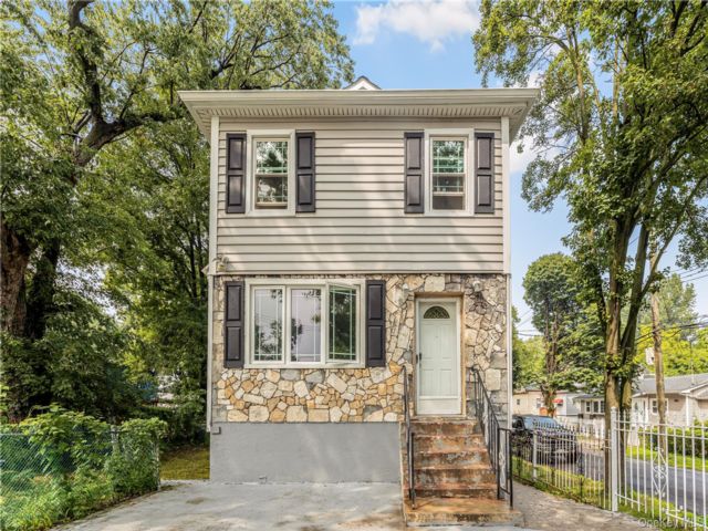 [Cornell Real Estate, listing number 7335988]