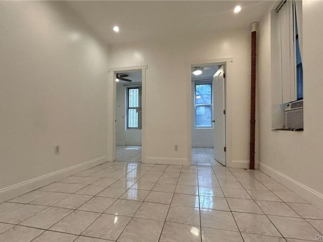 [Williamsburg Real Estate, listing number 7336446]