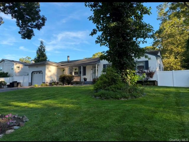 [Selden Real Estate, listing number 7336571]