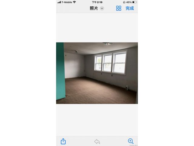 [PHOTO]