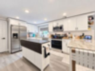  3 BR,  3.00 BTH &nbsp;Condo style home in South Setauket