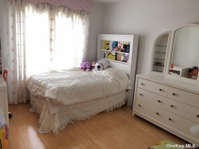 [PHOTO]