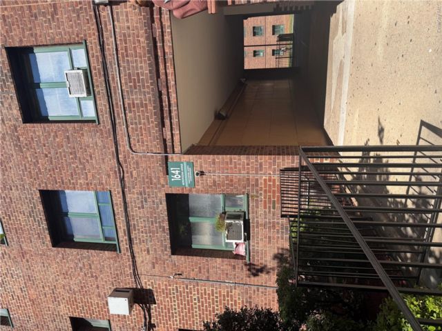 [Parkchester Real Estate, listing number 7337007]