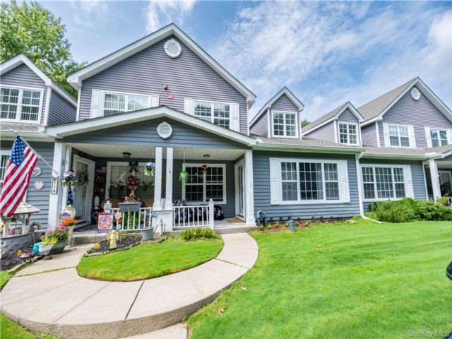 [Middle Island Real Estate, listing number 7337198]