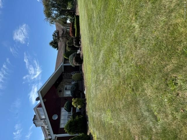  4 BR,  3.00 BTH &nbsp;Ranch style home in Warwick