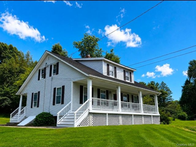  2 BR,  1.00 BTH &nbsp;Cape cod style home in Montgomery