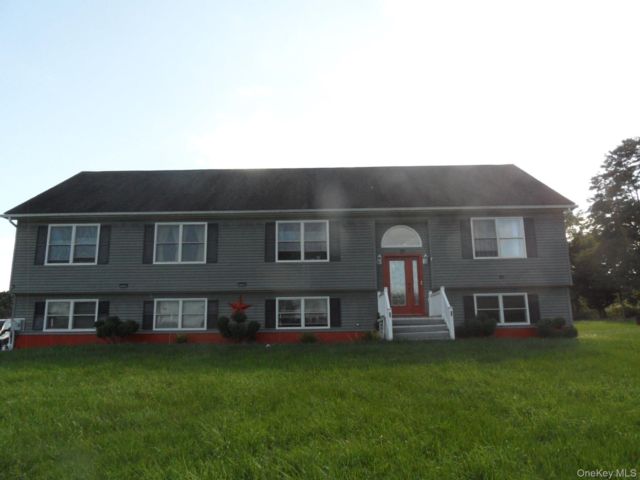  5 BR,  3.00 BTH &nbsp;Hi ranch style home in Middletown