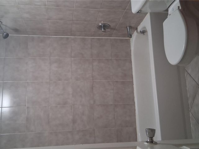 [PHOTO]