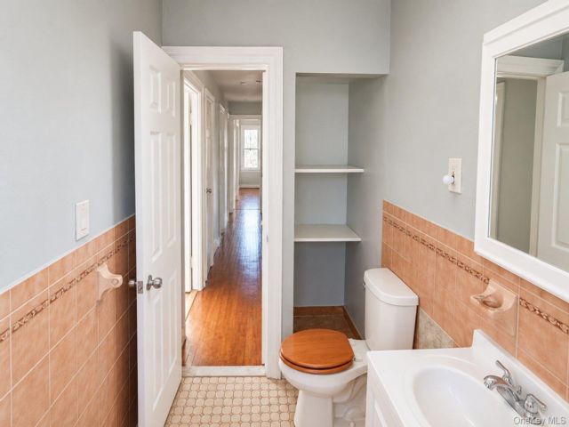 [PHOTO]