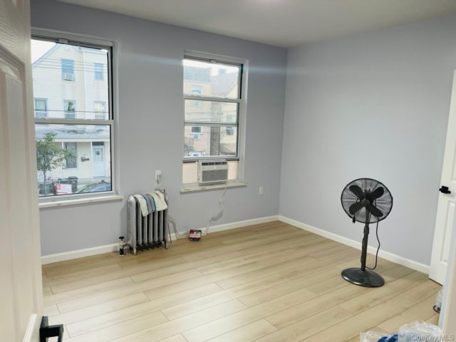  3 BR,  2.00 BTH &nbsp;A-frame style home in Parkchester