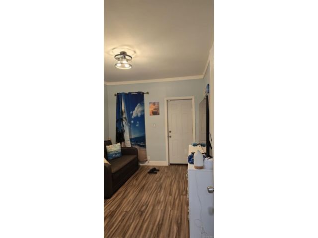  3 BR,  1.00 BTH &nbsp;Colonial style home in Jamaica