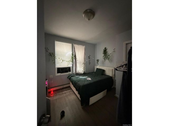 [PHOTO]