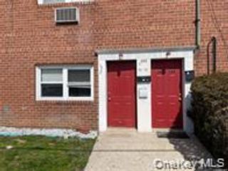  1 BR,  1.00 BTH &nbsp;Other style home in North Bellmore