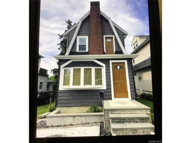 Studio,  1.00 BTH &nbsp;House style home in Flushing