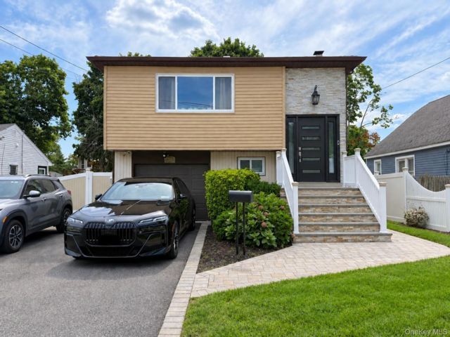  5 BR,  2.00 BTH &nbsp;Hi ranch style home in Roosevelt