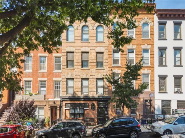 Studio,  0.00 BTH &nbsp;House style home in Carroll Gardens