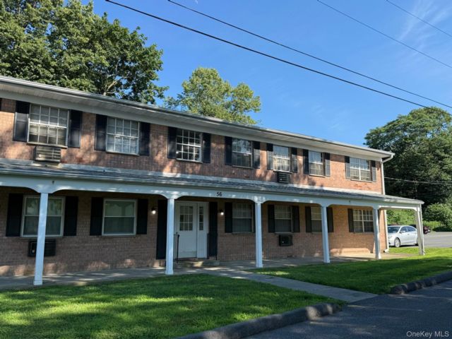  2 BR,  1.00 BTH &nbsp;Garden style home in New Windsor
