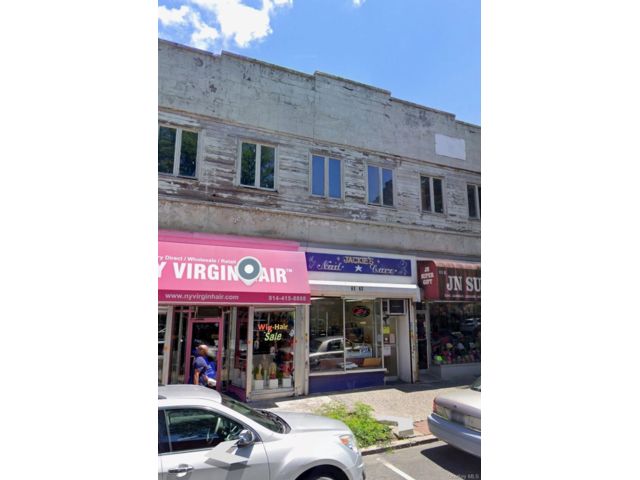 Studio,  0.00 BTH &nbsp;Commercial style home in Mount Vernon