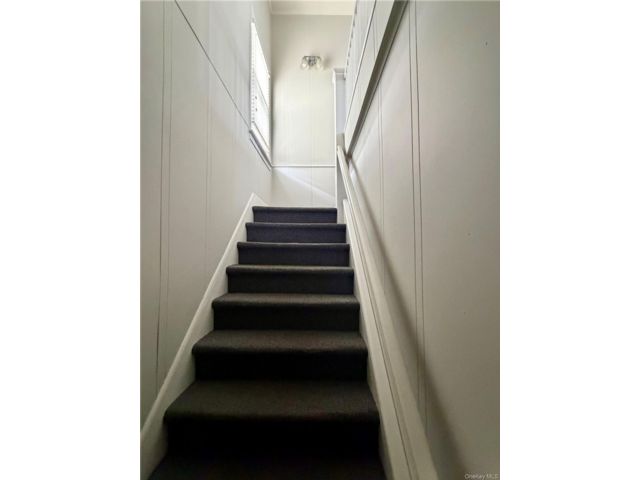  2 BR,  1.00 BTH &nbsp;A-frame style home in Ozone Park