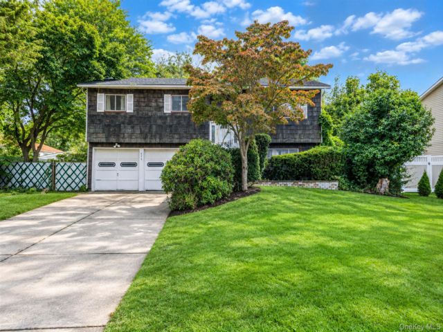  4 BR,  2.00 BTH &nbsp;Hi ranch style home in Brentwood