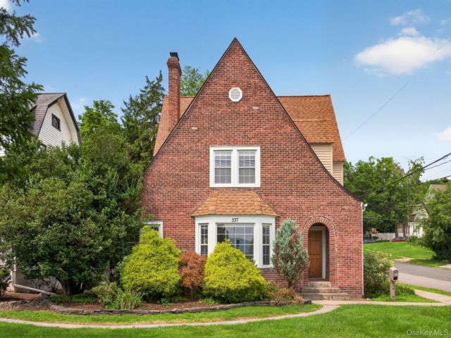 Studio,  0.00 BTH &nbsp;House style home in Newburgh