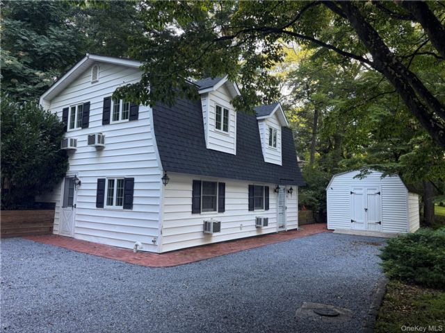  3 BR,  2.00 BTH &nbsp;Other style home in Northport