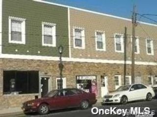  1 BR,  1.00 BTH &nbsp;Includes legal  style home in Baldwin