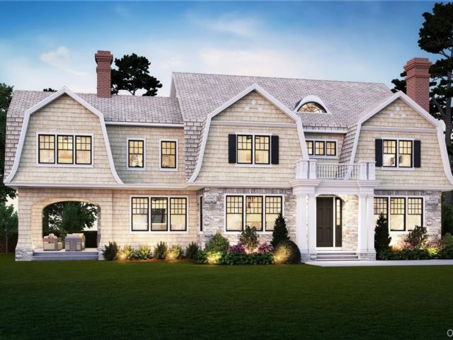  5 BR,  6.00 BTH &nbsp;Colonial style home in Larchmont
