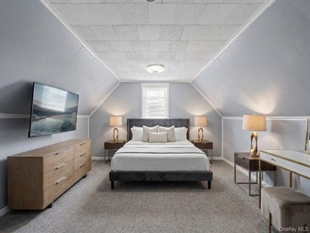 Studio,  0.00 BTH &nbsp;House style home in Uniondale