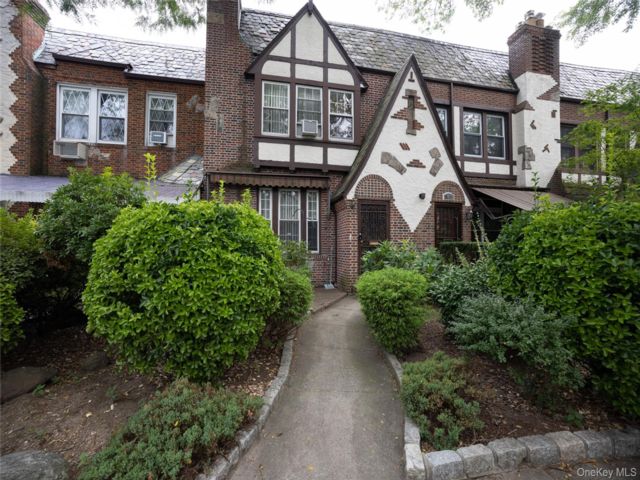  3 BR,  2.00 BTH &nbsp;Tudor style home in Forest Hills
