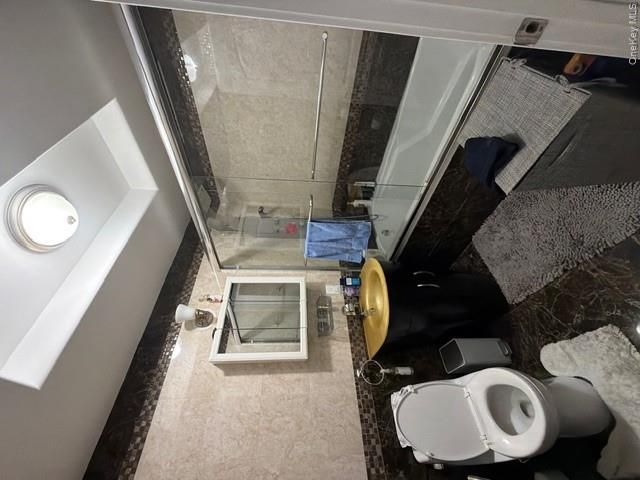 [PHOTO]