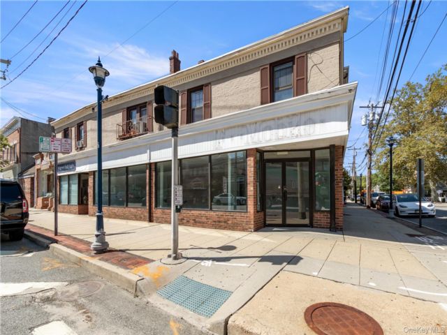 Studio,  0.00 BTH &nbsp;House style home in Oyster Bay