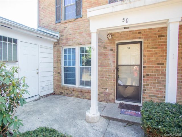  2 BR,  2.00 BTH &nbsp;Other style home in Ridge