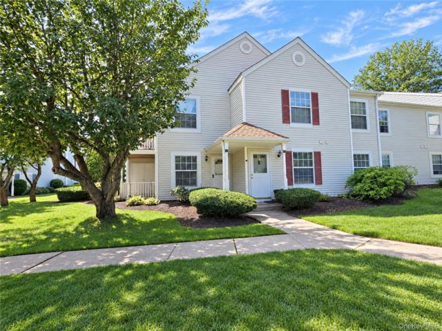 [Middle Island Real Estate, listing number 7339931]