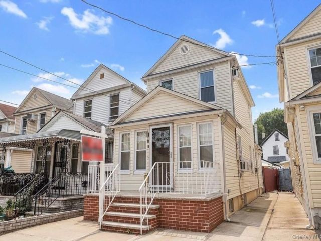  3 BR,  3.00 BTH &nbsp;A-frame style home in Hollis