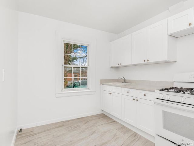  2 BR,  1.00 BTH &nbsp;Other style home in Esplanade