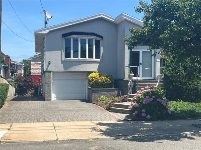 [Howard Beach Real Estate, listing number 7340072]