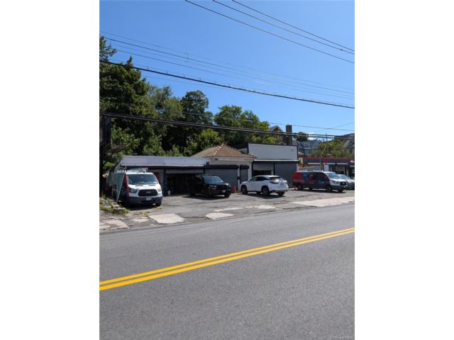 Studio,  0.00 BTH &nbsp;House style home in Yonkers