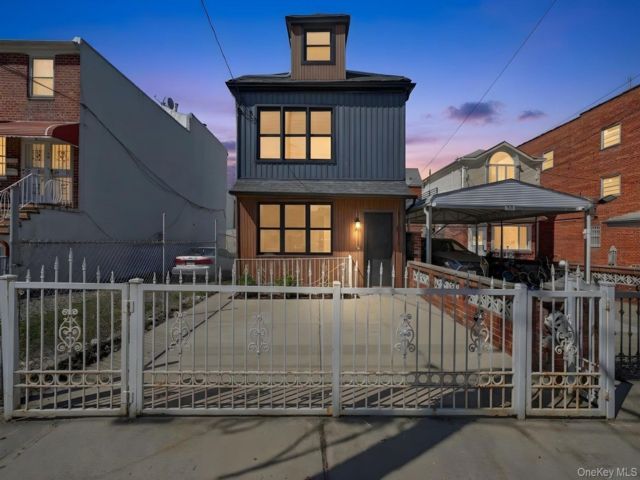 Studio,  0.00 BTH &nbsp;House style home in Bath Beach