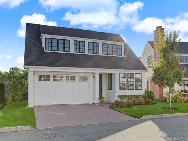  3 BR,  6.00 BTH &nbsp;Colonial style home in Rye Brook
