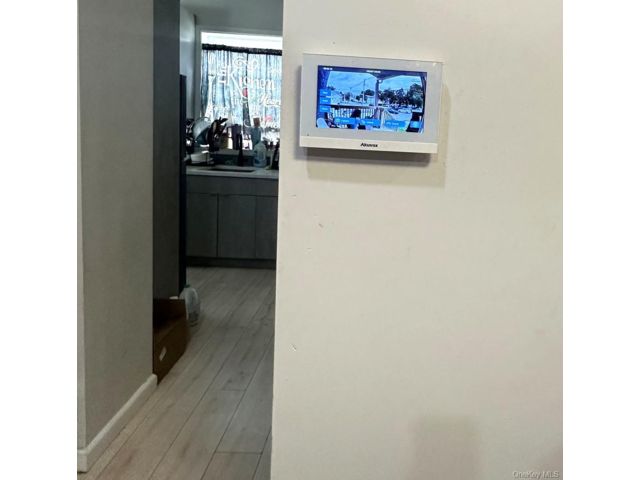[PHOTO]