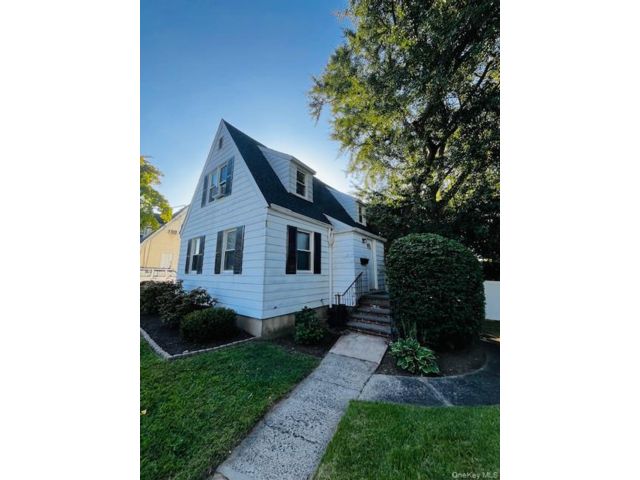 [Yonkers Real Estate, listing number 7340313]